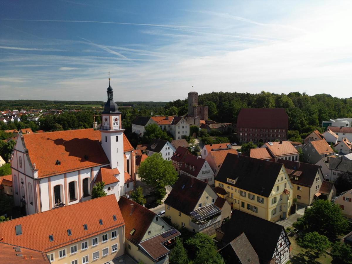 Hotel Garni Und Apartments Zur Krone Hilpoltstein Esterno foto